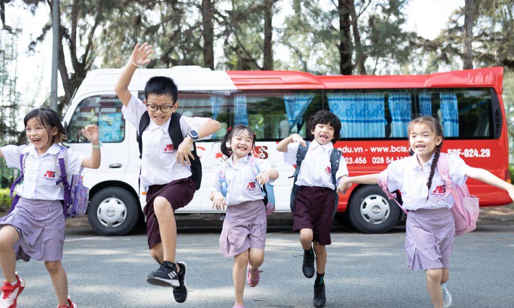 CON VÀO LỚP 1 - BA MẸ CÒN LO HƠN THI ĐẠI HỌC!