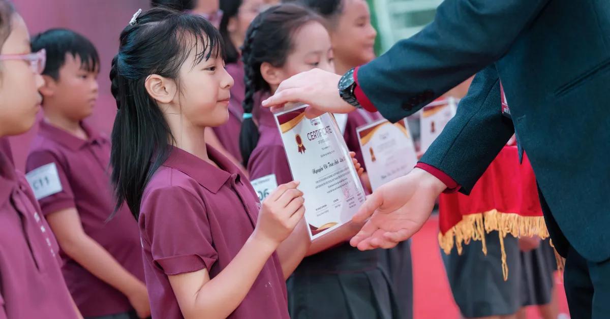 HÀNH TRÌNH ĐONG ĐẦY CẢM XÚC: NHỮNG KHOẢNH KHẮC ĐÁNG NHỚ TẠI LỄ TỔNG KẾT NĂM HỌC 2025 – 2026