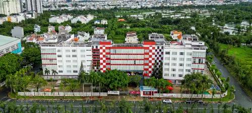 THÔNG BÁO TUYỂN DỤNG CHƯƠNG TRÌNH QUỐC TẾ