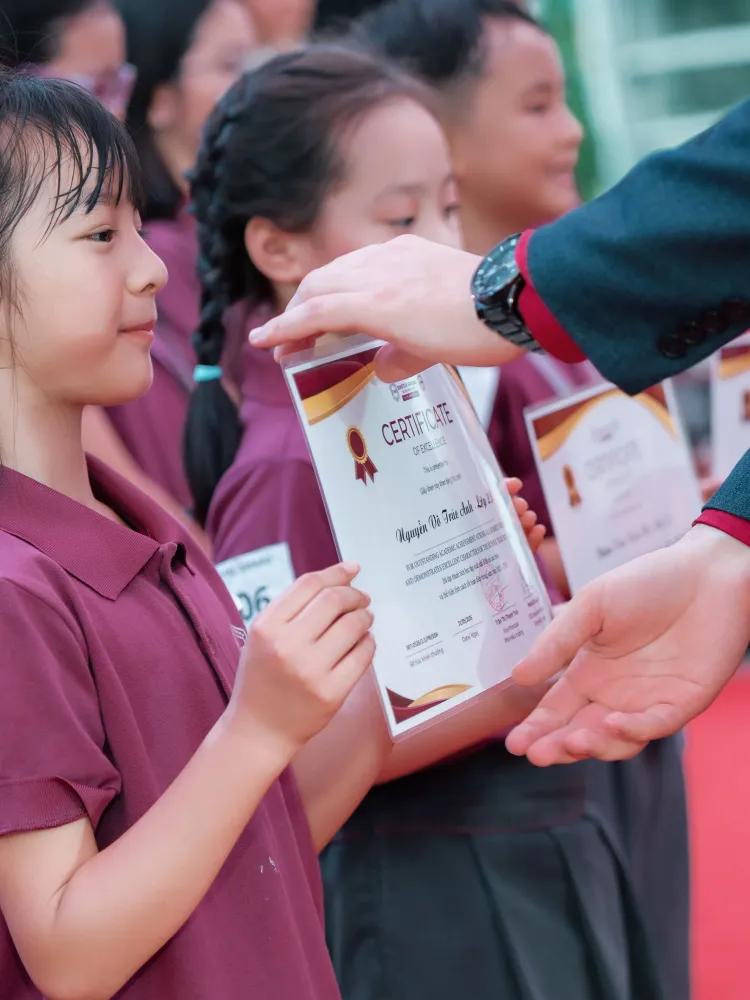 HÀNH TRÌNH ĐONG ĐẦY CẢM XÚC: NHỮNG KHOẢNH KHẮC ĐÁNG NHỚ TẠI LỄ TỔNG KẾT NĂM HỌC 2025 – 2026