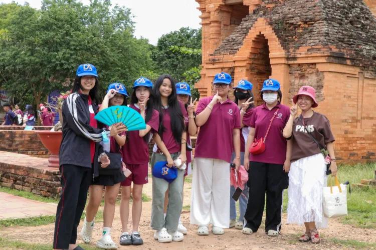 GROW BEYOND - DẤU ẤN TRƯỞNG THÀNH CỦA CÁC EINSTEINERS