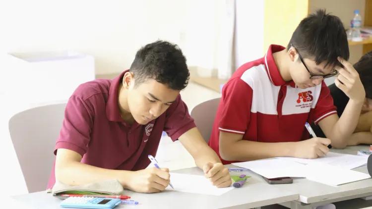 THI LỚP 10 TẠI TPHCM: DỰ BÁO ĐIỂM CHUẨN TĂNG?